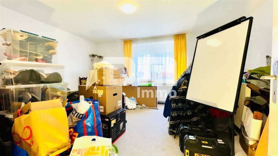 Charmantes Raumwunder in Birkenfelde: Historisches Fachwerk trifft auf solide Moderne - OG Schlafzimmer 3